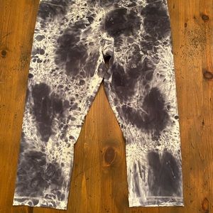 Lululemon crop leggings
